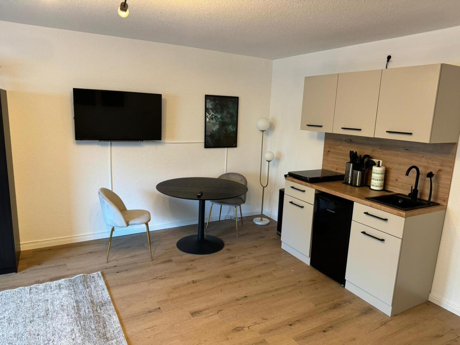 Studio Zimmer In Innenstadt Karlsruhe Exterior photo